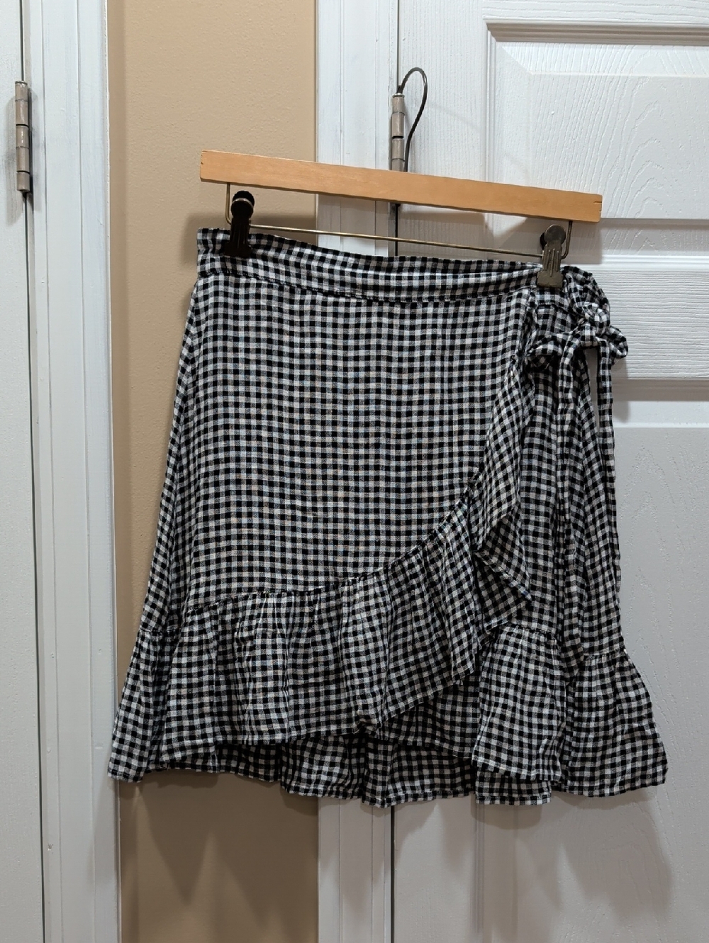 Rails Black & White Gingham Wrap Ruffle Mini Skirt